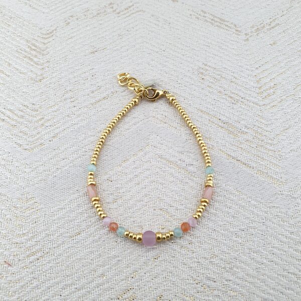 MOOI! Jewels - Armband met pastel mini natuursteenkraaltjes