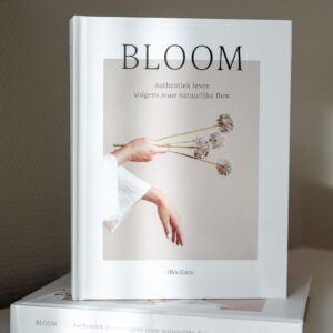 MONDAY Boek Bloom